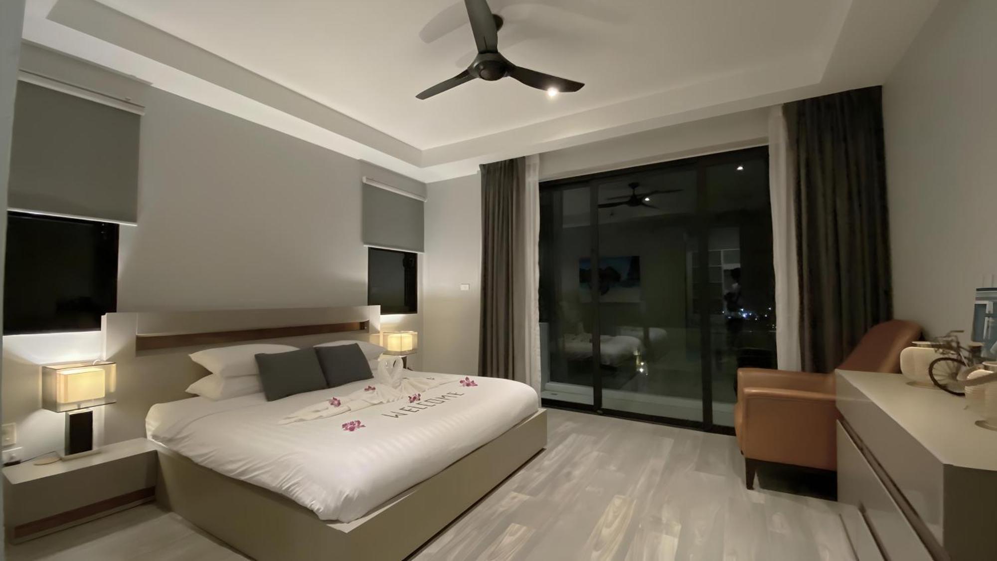 Twin Villas Seaview Kata 외부 사진