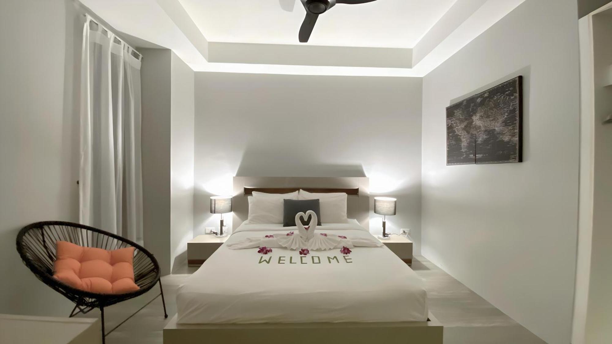 Twin Villas Seaview Kata 외부 사진