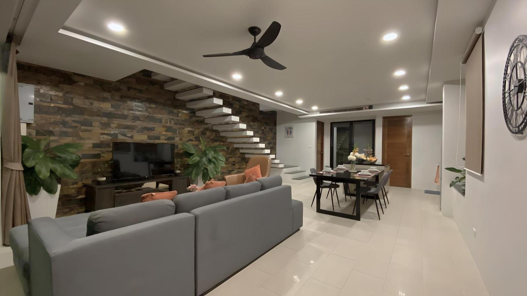 Twin Villas Seaview Kata 외부 사진