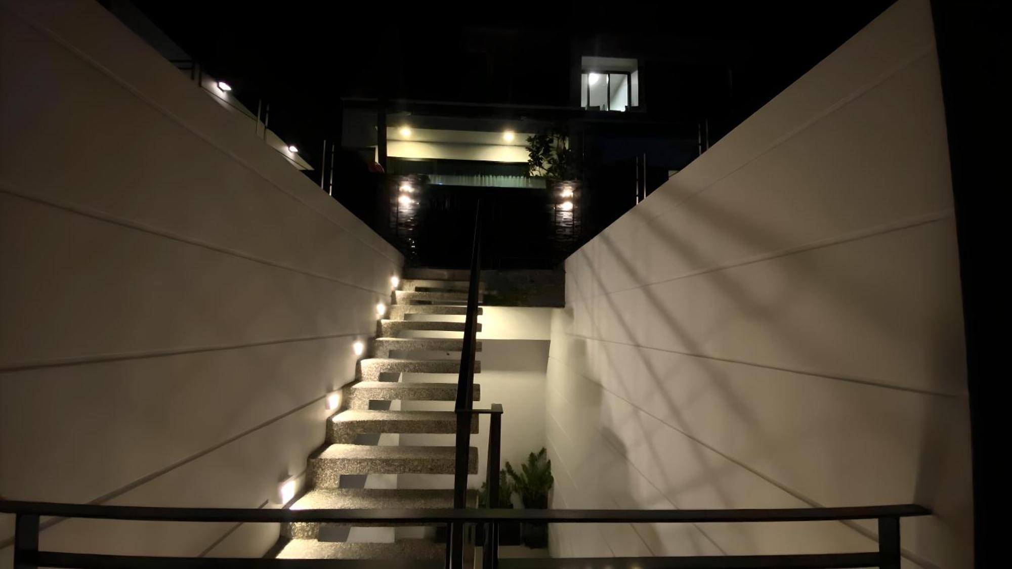 Twin Villas Seaview Kata 외부 사진