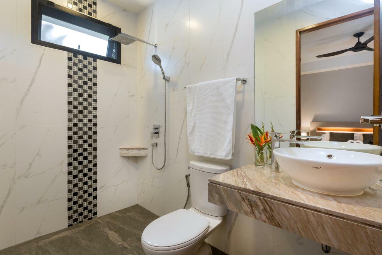 Twin Villas Seaview Kata 외부 사진